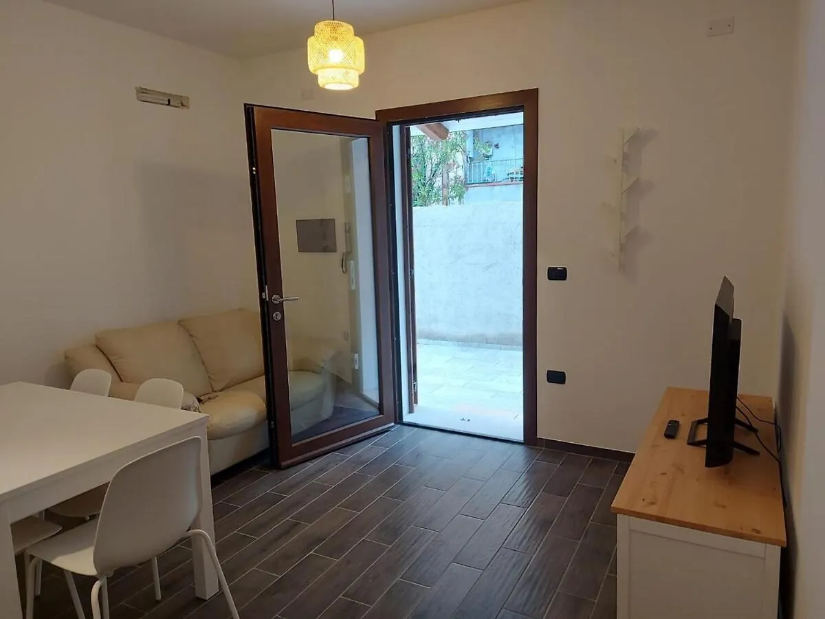 House In Sardegna Lejlighed Triei